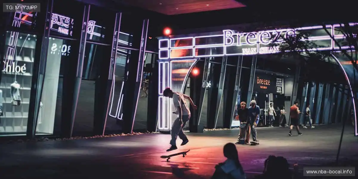 把热爱穿在身上，让每一件周边都成为你的骄傲！👕